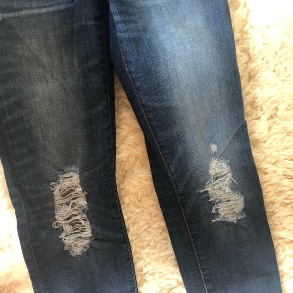 Madewell 9” High-Rise Skinny Jeans: Destructed - Picture 5 of 7